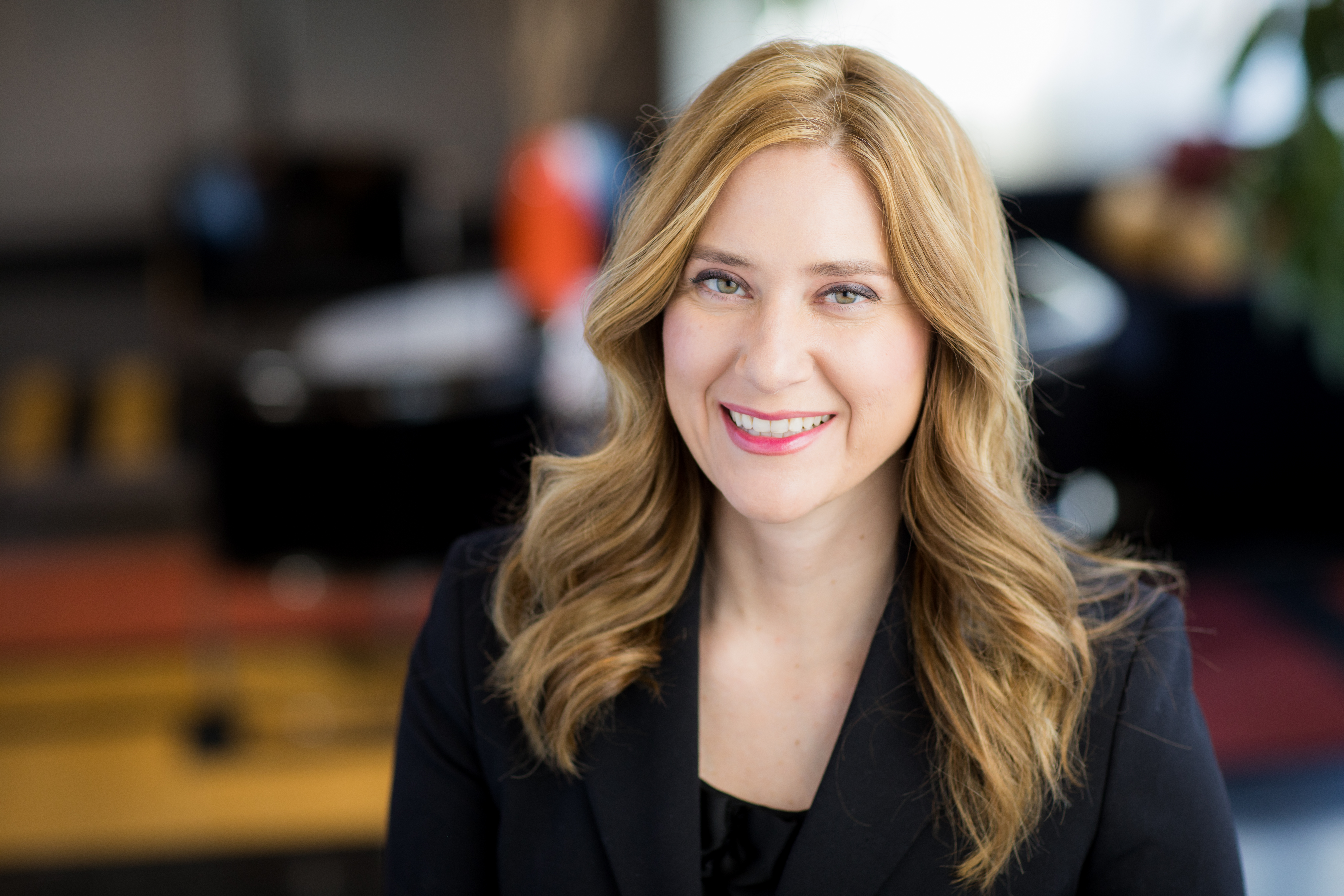 Stefanie_Perry_HeadShot